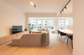 Deluxe 4 rooms apartment with casino view at the beach and free parking